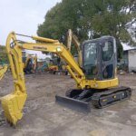 Used Komatsu PC35 Mini Excavator Compact Hydraulic - Image 4