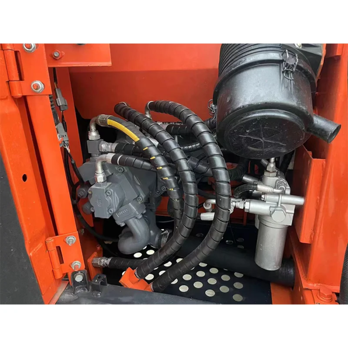 HITACHI ZX70 7 Ton Crawler Excavator 2023 0.3m Bucket 800H - Image 6