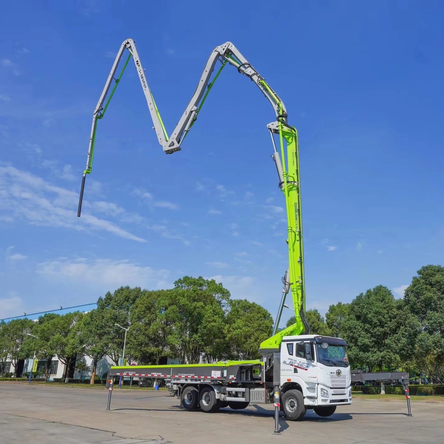 Zoomlion 52X-6RZ 52m Concrete Truck-Mounted Pump FAW Chassis