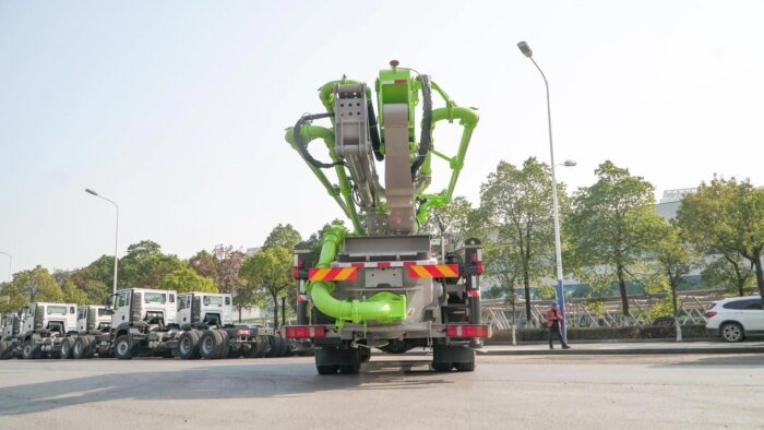 ZLJ5230THBKF 38X-5RZ 38m 5-Section Concrete Boom Pump Truck - Image 4
