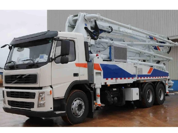 Zoomlion 38X-5RZ-2 37m Mobile Concrete Pump - Image 4