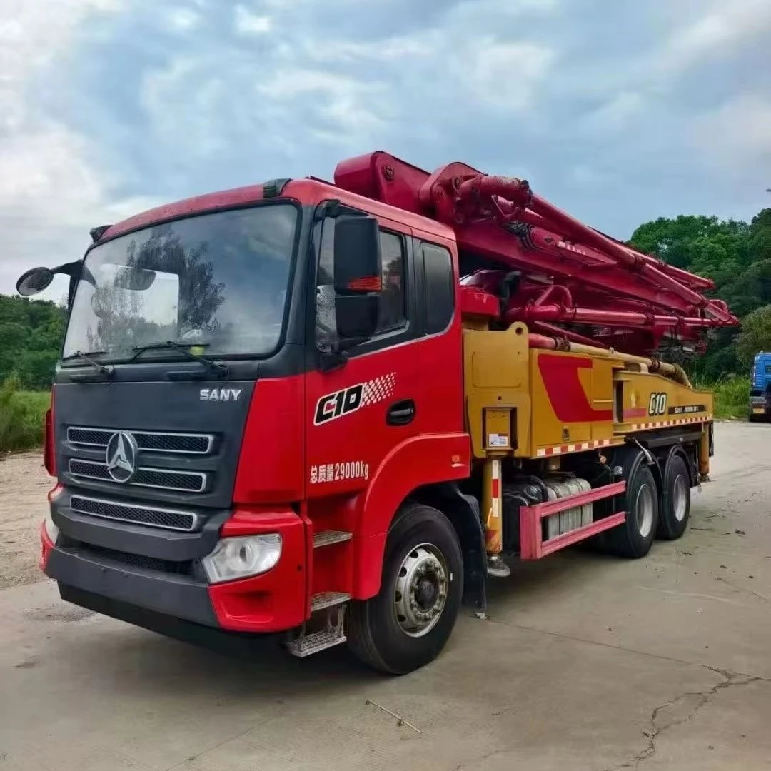 2021 Diesel Concrete Pump Truck 43m Vertical Reach High Efficiency