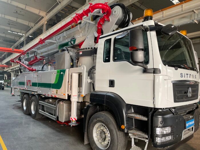 50m HB50V XS50 Concrete Boom Pump Truck High Performance - Image 3