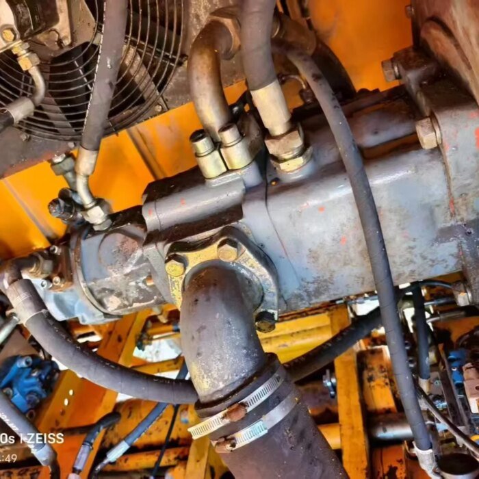 Zoomlion HBT8018 Diesel Trailer Pump Electric Control Motor - Image 3