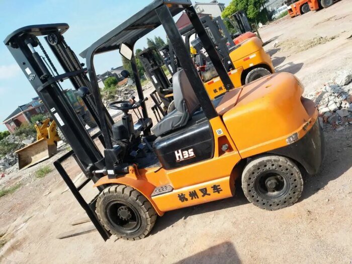 HANGCHA H35 3.5 Ton Used Forklift High Efficient Engine - Image 4