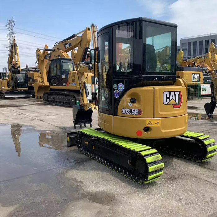 Used Caterpillar 303.5E Mini Excavator 3 Tons 600H 2023 - Image 2