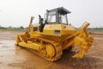818F Crawler Bulldozer: Heavy Earthmoving Construction Machine - Image 5