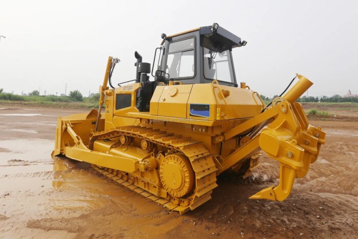 818F Crawler Bulldozer: Heavy Earthmoving Construction Machine - Image 5