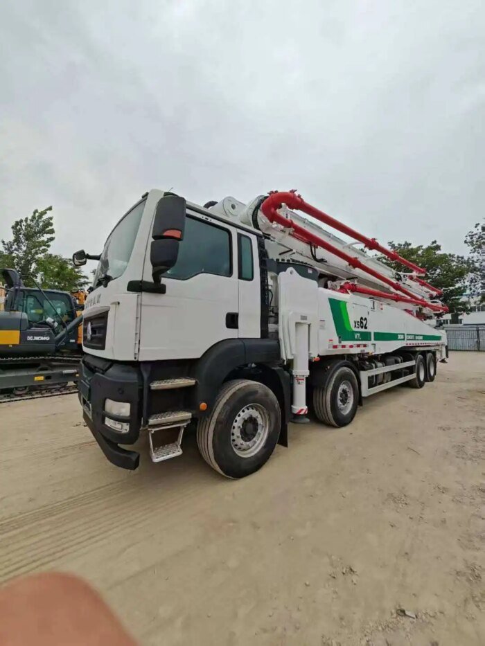 52m XS62 Concrete Pump Truck Hot Sale Optional Chassis - Image 5