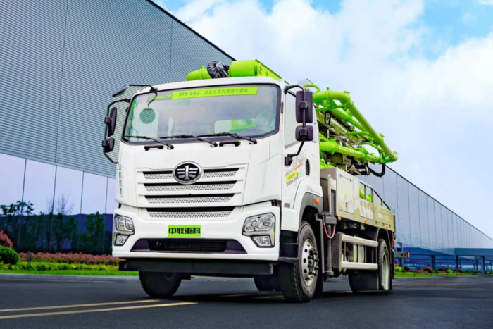 ZOOMLION 31X-5RZ 31m Concrete Pump Truck Sitrak Chassis - Image 5