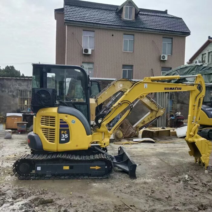 Used Komatsu PC35 Mini Excavator Compact Hydraulic - Image 6
