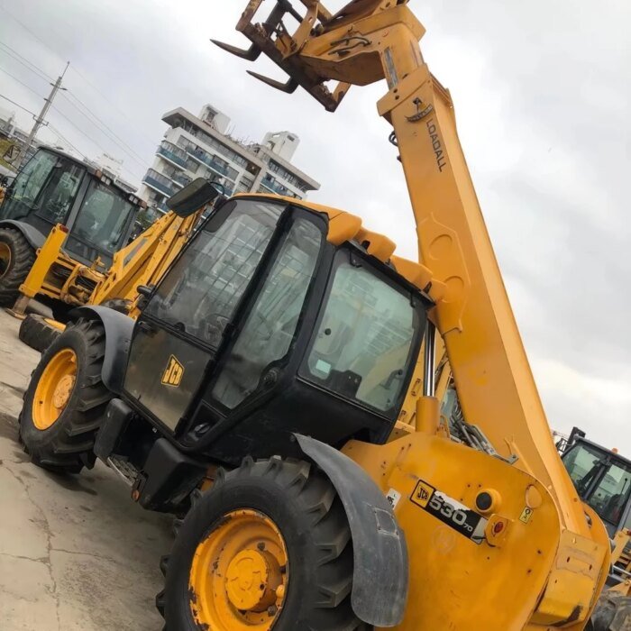 Used JCB 530 Forklift Good Condition Construction Lifting Machine - Image 6