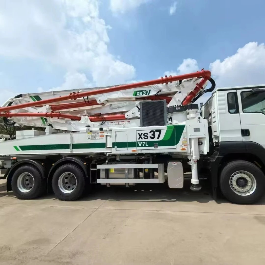 37m XS37 Concrete Pump Truck with Optional Chassis Hot Sale