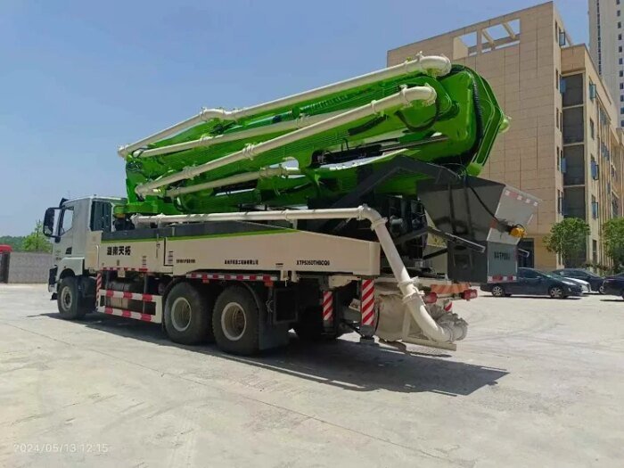 30m 40m 50m Concrete Pumping Machine Mixer Truck - Image 3