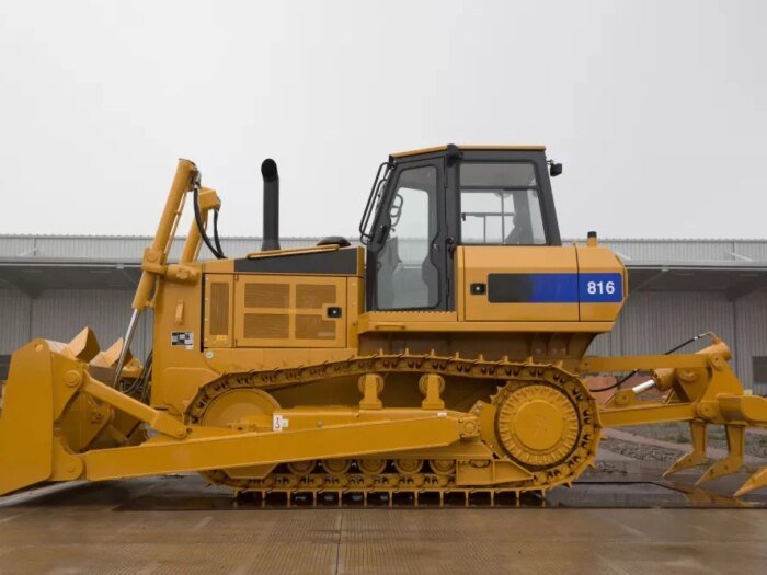 SEM816D Crawler Bulldozer Earthmoving Machinery for Sale - Image 2