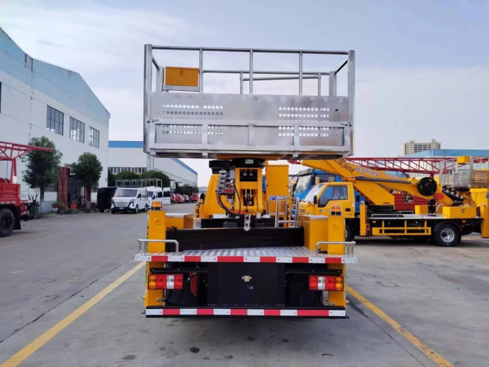 JMC 30m Aerial Lift Truck Factory Price High Altitude Work - Image 4