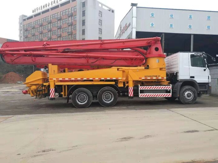 SYG5230THB 370C-8 36.5M Truck Mounted Concrete Pump High Power - Image 5