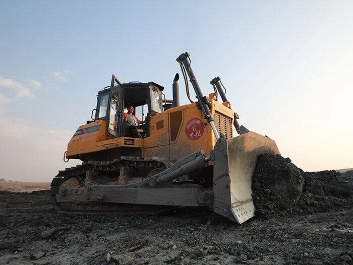 B230C Crawler Bulldozer High Performance Earth-moving Equipment Sale - Image 3