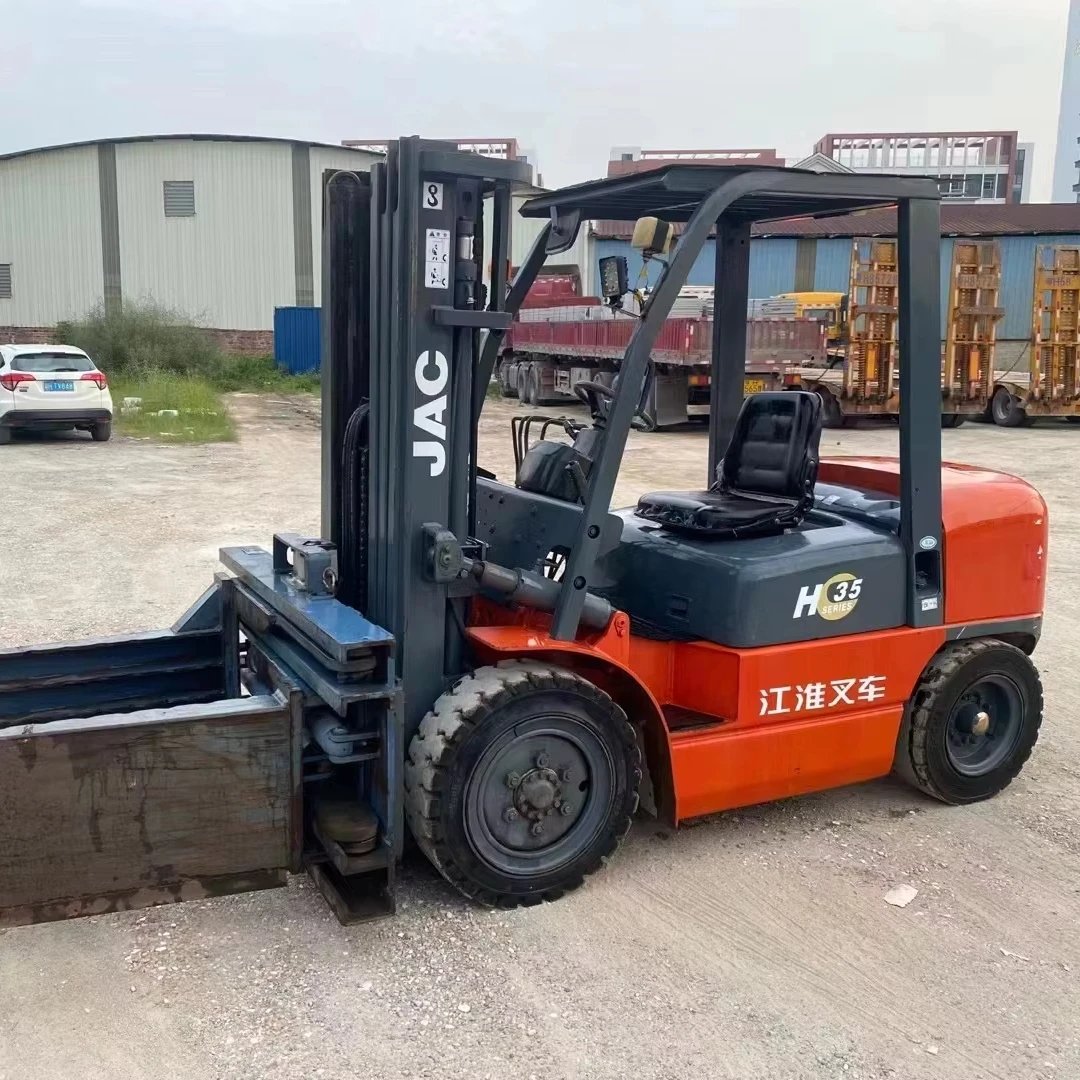 JAC H35 Used Forklift 4.5m Lift Three Gantry Flat Clamp Low Price