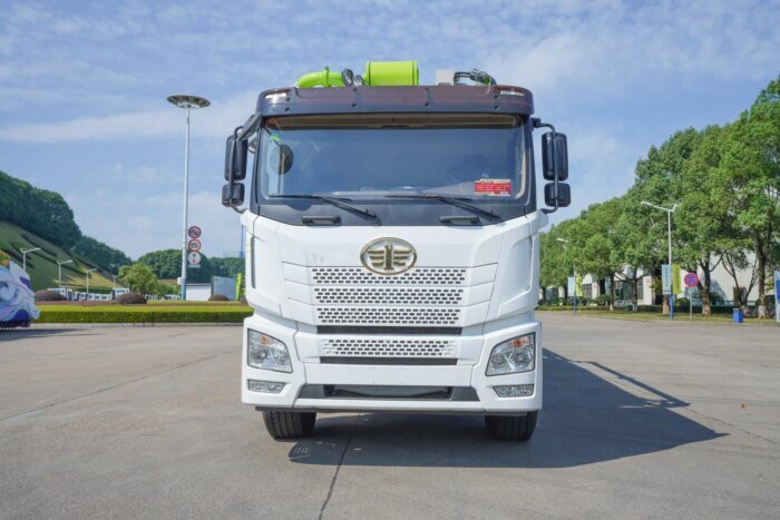 ZLJ5360THBJF 52m 6RZ Concrete Pump Truck 170m3/h - Image 5