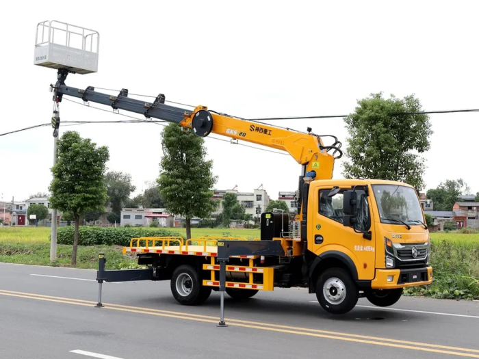 45M Telescopic Boom Lift Truck for Construction Glass Installation - Image 2