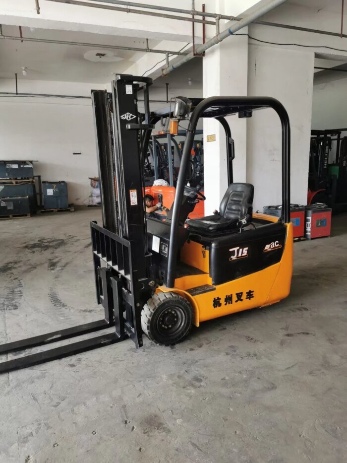 HANGCHA J15 1.5 Ton Secondhand Forklift Truck - Image 2