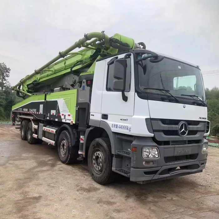Zoomlion ZLJ5440THBBE Used Concrete Pump Truck Cheap Price - Image 4