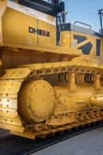 DH17 170HP Full Hydraulic Bulldozer Earthmoving - Image 4