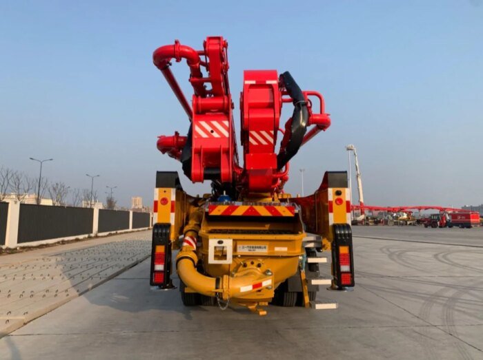 SYM5440THBFS 560C-10 56M 4 Axles Concrete Pump Truck - Image 5