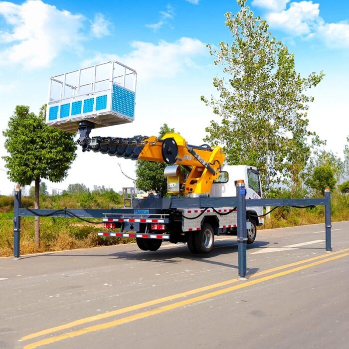 FAW 28M Truck Mounted Aerial Lift Work Vehicle Platform - Image 3