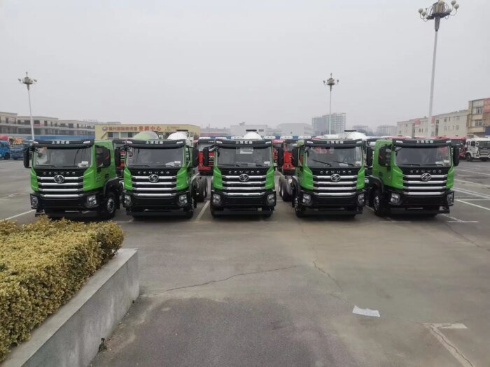 12 Wheels 350HP 17 Ton Capacity Dump Truck - Image 3