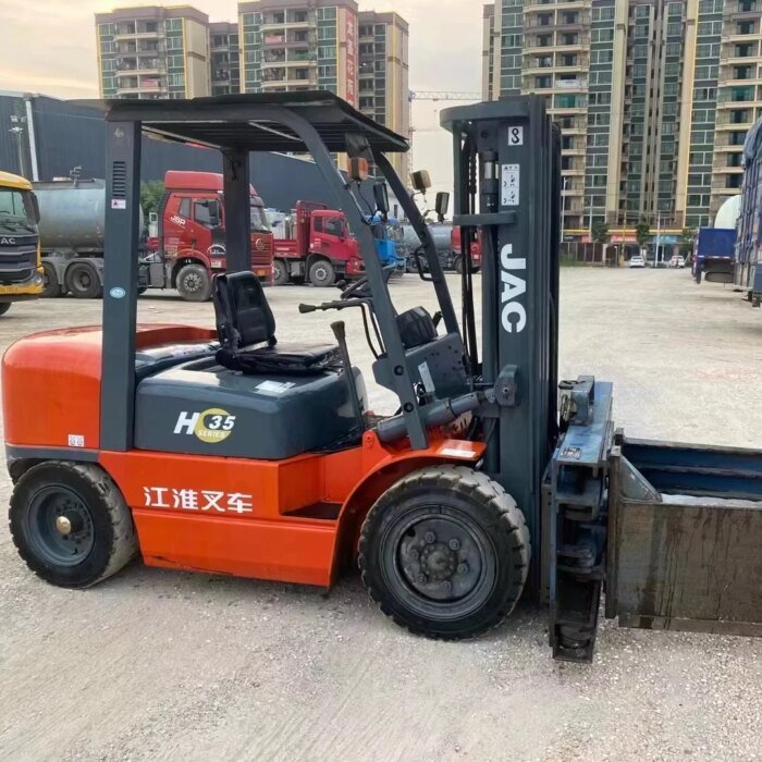 JAC 3.5t Diesel Used Forklift Truck Efficient Sale - Image 4