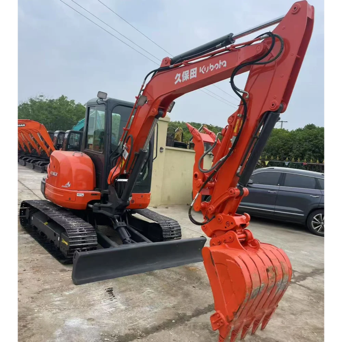 Used Kubota KX163 Mini Excavator Japan with Attachments - Image 2