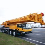 85 Ton ZCC850V Crawler Crane in Stock - Image 3