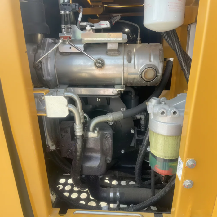 SY75 Mini Excavator Isuzu Engine High-Digging Power - Image 4