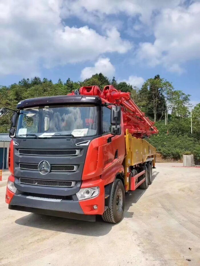 SYG5350THB 470C-10 47m Concrete Pump Truck 200m3/h - Image 4