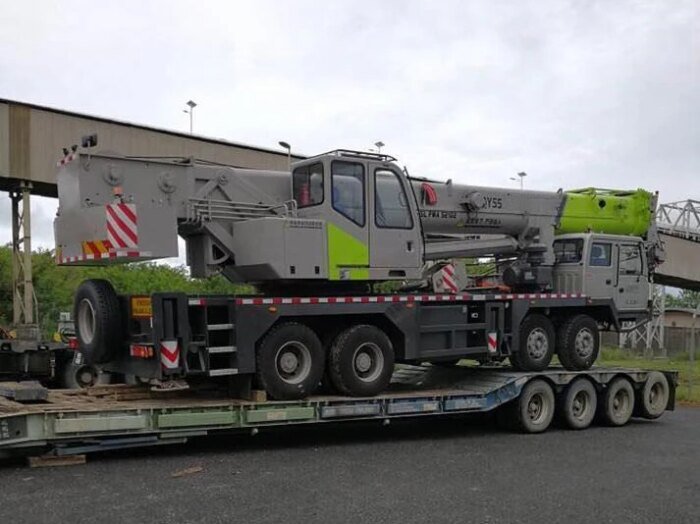 Zoom-lion ZTC550V532 55T Hydraulic Truck Crane Sale - Image 4