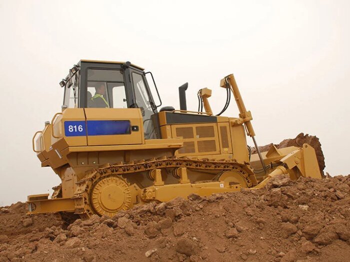 SEM816D Crawler Bulldozer Best Price High Quality Earthmoving Machinery - Image 6