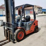 Second Hand 30 Forklift 3 Ton 6m Three Gantry High Efficiency - Image 4