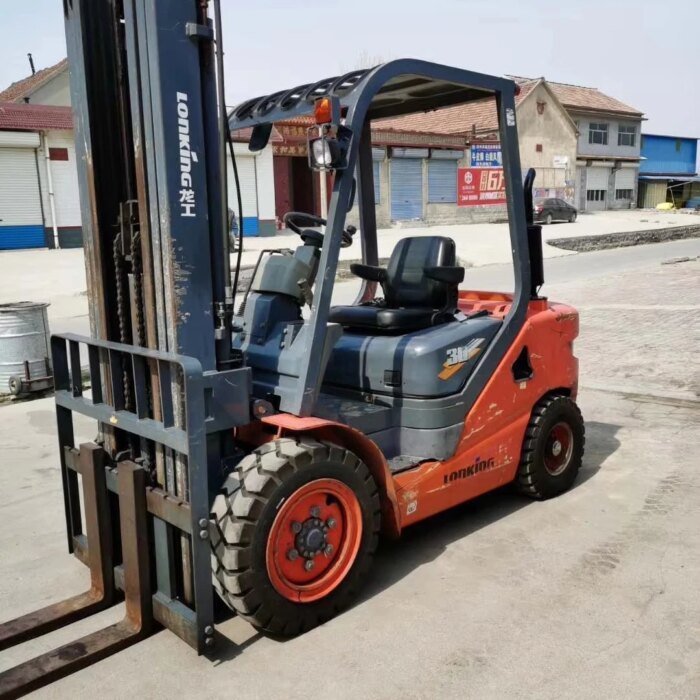 Second Hand 30 Forklift 3 Ton 6m Three Gantry High Efficiency - Image 4