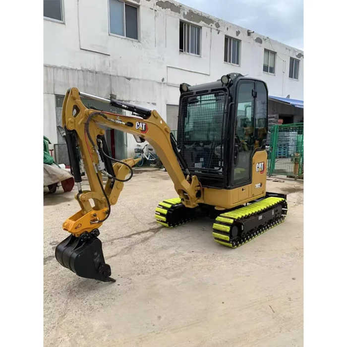 Caterpillar Cat302 Used Mini Crawler Excavator with Hydraulic Thumb - Image 2