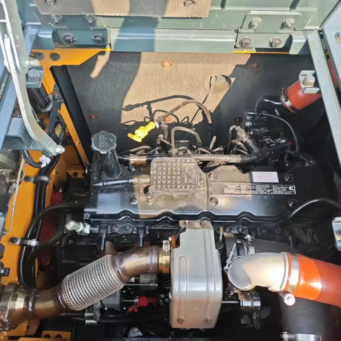 Used Hyundai HW210 20-Ton Wheel Excavator for Construction - Image 5