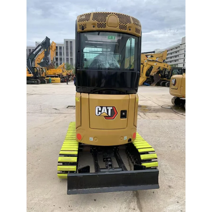 Caterpillar Cat302 Used Mini Crawler Excavator with Hydraulic Thumb - Image 4