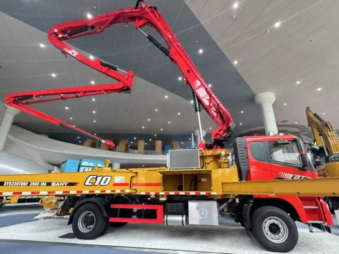 390C-10 Concrete Pump Truck 39m Boom 120m3/h - Image 5