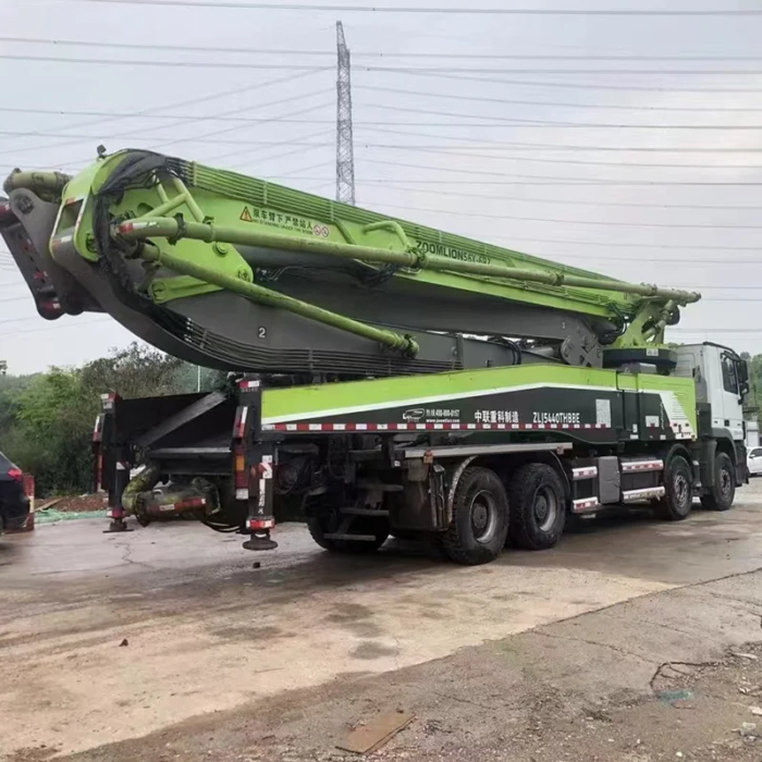 Zoomlion 180M/H Diesel Truck Mounted Concrete Pump Shandong - Image 5