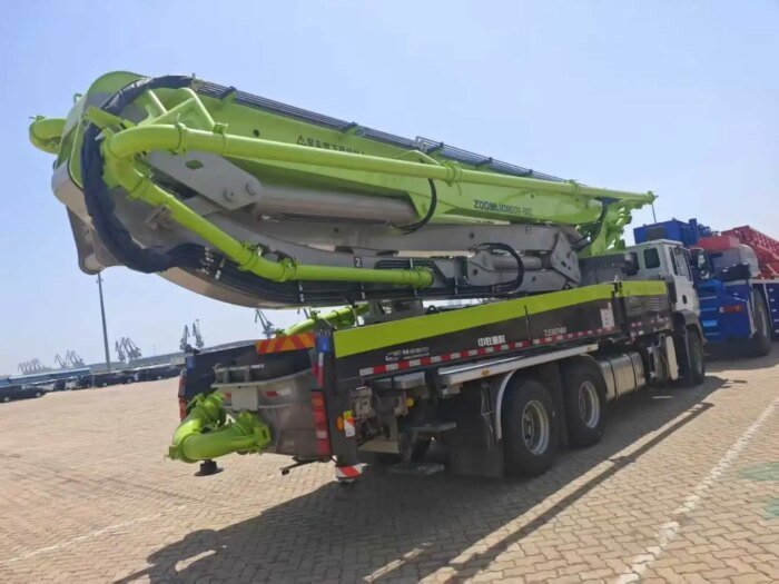 Zoomlion 50X-6RZ 50m 297KW Mobile Concrete Pump - Image 6