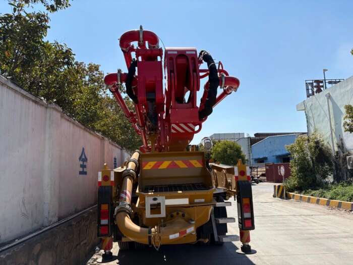 SY5230THBF 390C-10 39M Concrete Boom Pump in Stock Fast Delivery - Image 6