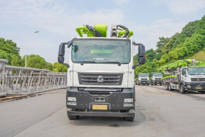 ZLJ5360THBKF 50m Concrete Pump Truck 50X-6RZ Hot Selling - Image 4
