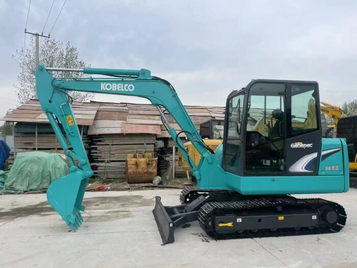 KOBELCO SK60 5.9T Mini Excavator Yanmar 60.3HP Zero Tail Swing - Image 2