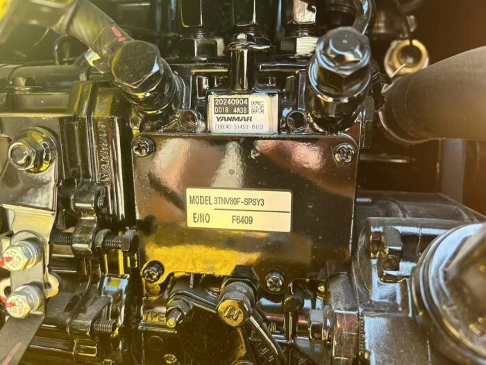 SANY SY18U 1.8T Micro Excavator 14.1HP Yanmar Engine 0.05m Bucket - Image 5